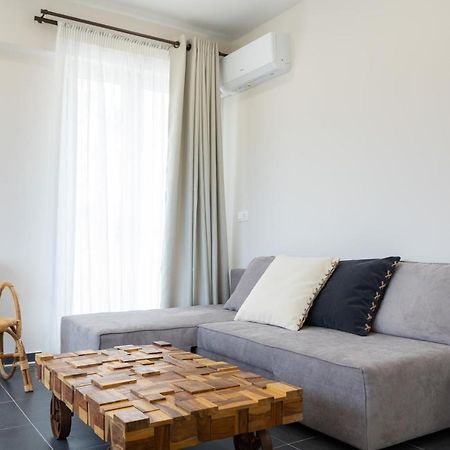 Konstantino'S Corfu Marina View Apartment คอนโตกาลิ ภายนอก รูปภาพ