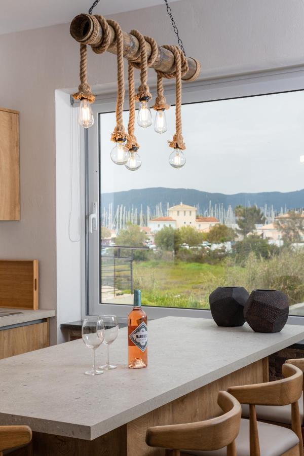 Konstantino'S Corfu Marina View Apartment คอนโตกาลิ ภายนอก รูปภาพ