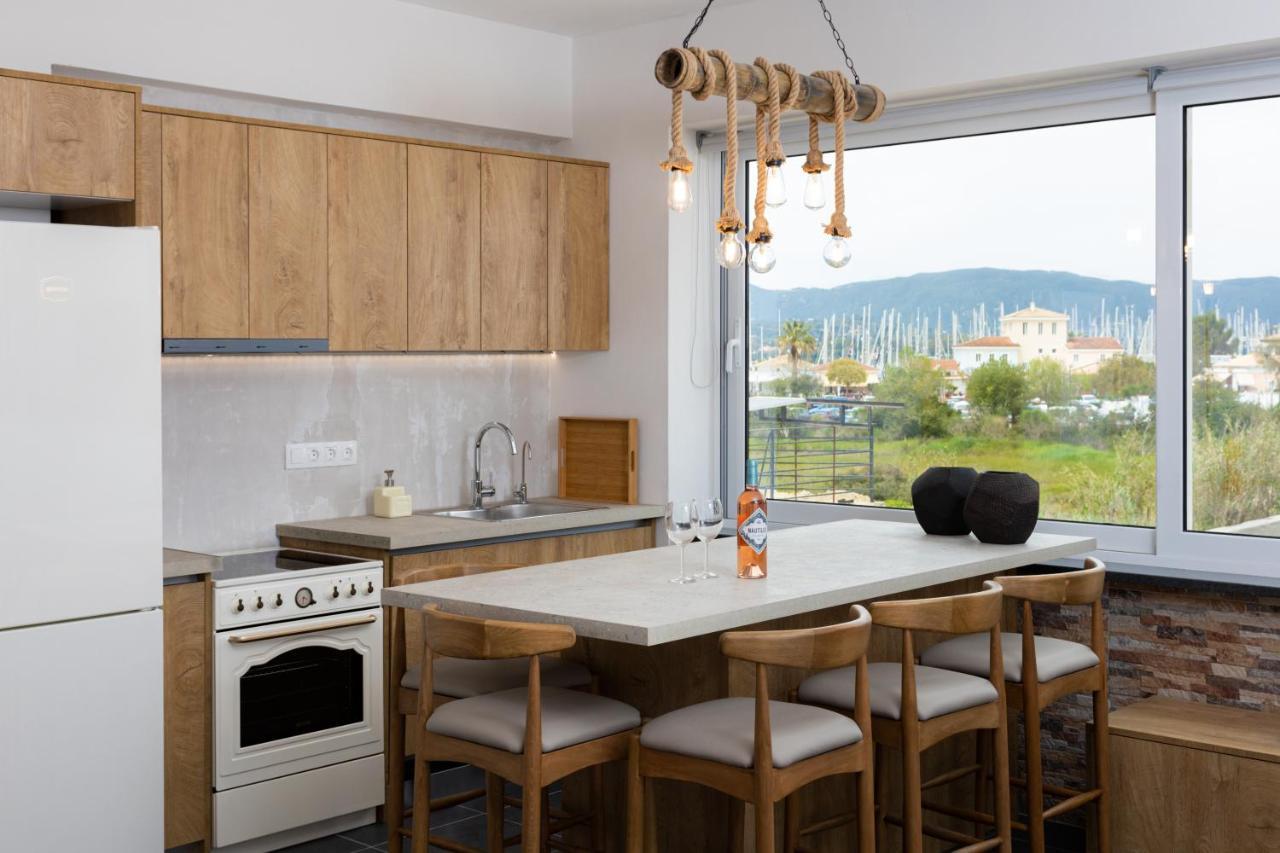 Konstantino'S Corfu Marina View Apartment คอนโตกาลิ ภายนอก รูปภาพ